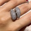 Anello a fascia in oro bianco e diamanti